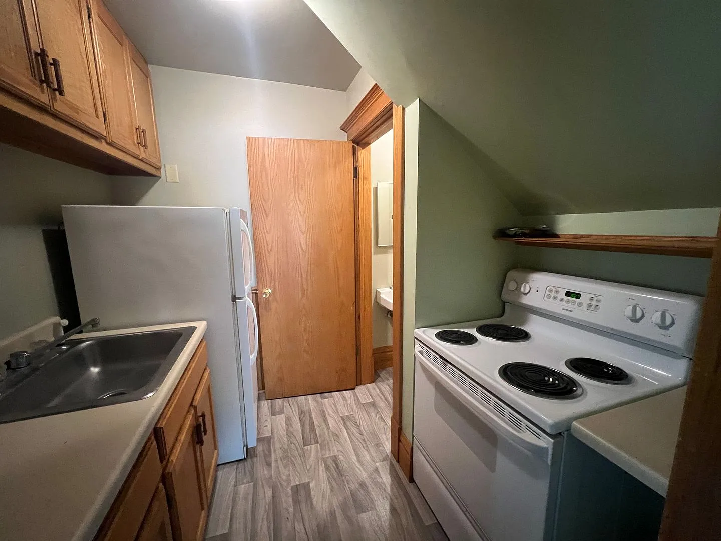 707 Franklin Ave — Photo 3
