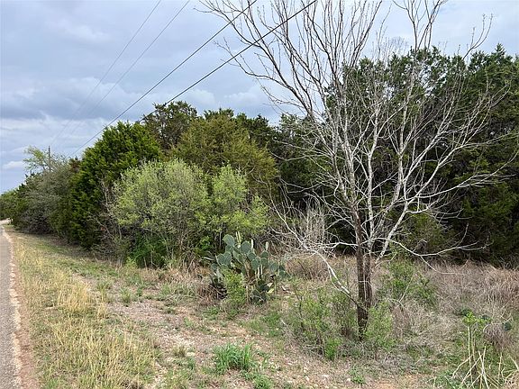 2nd image of 800 Fox Rd