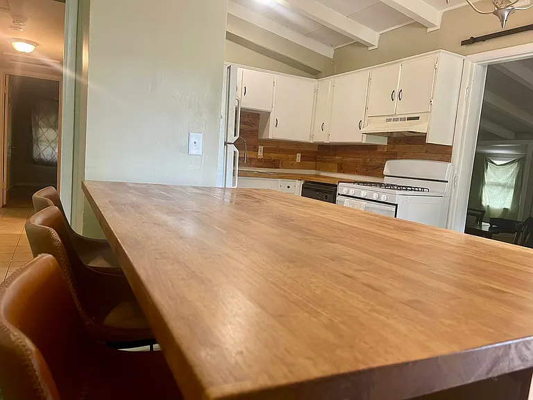 4536 Timothy St — Photo 4