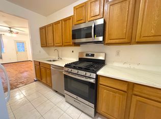 1935 Gates Ave APT 3R, Ridgewood, NY 11385