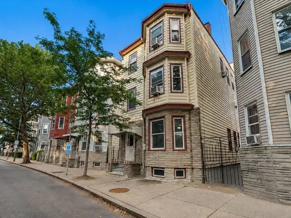 227 Chelsea St, East Boston, MA 02128