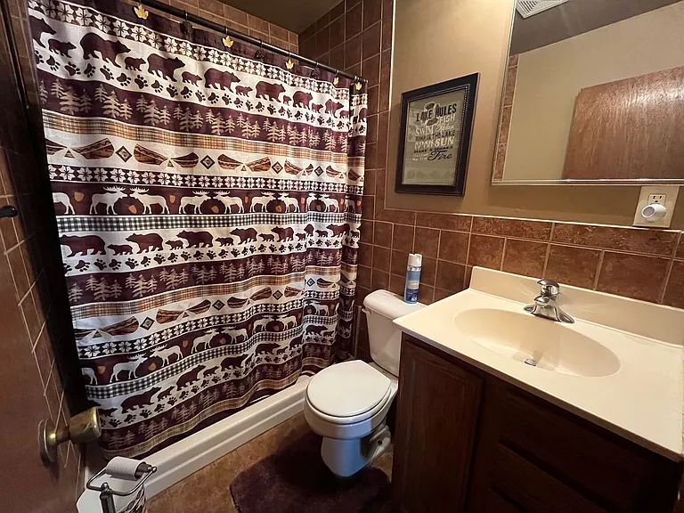 1038 S Lake Dr — Photo 12