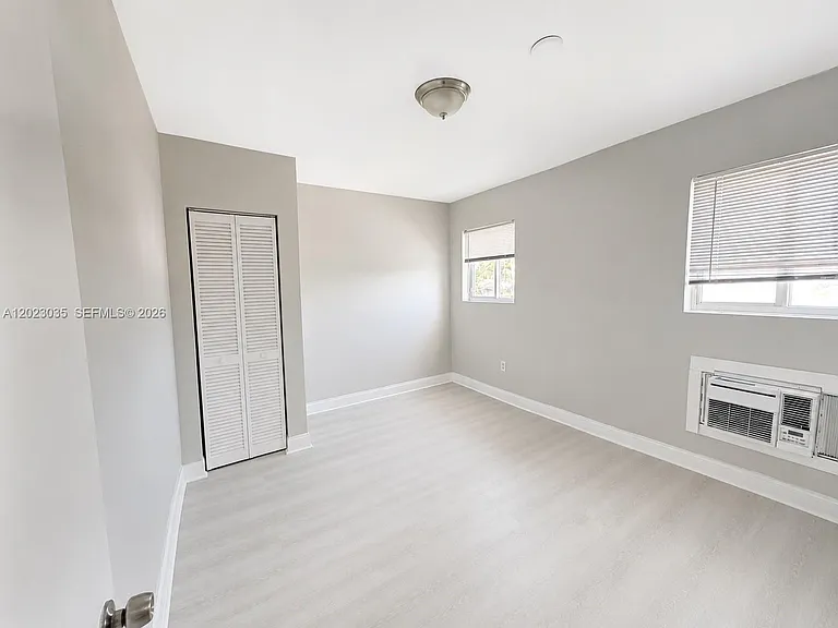 1920 Washington Ave #5 — Photo 15