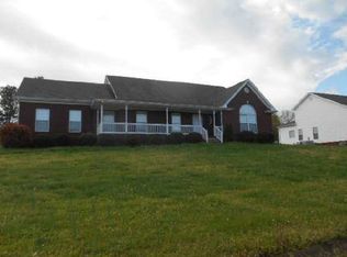 1033 Kacie Dr, Pleasant View, TN 37146