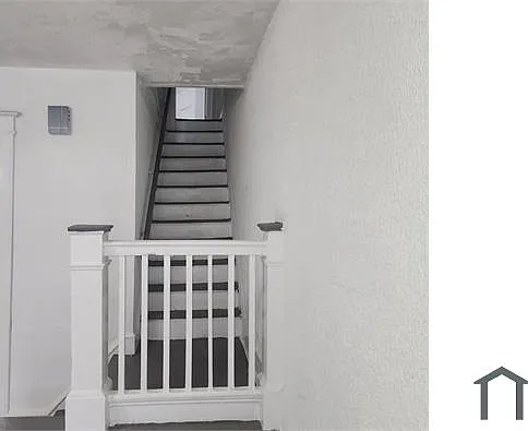 2055 S 60th St — Photo 11
