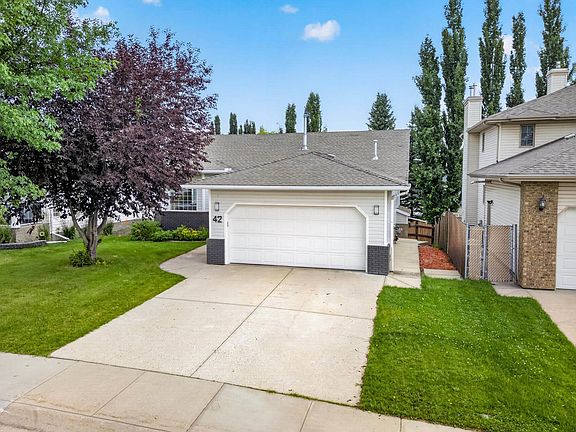2nd image of 42 Charlton Cres