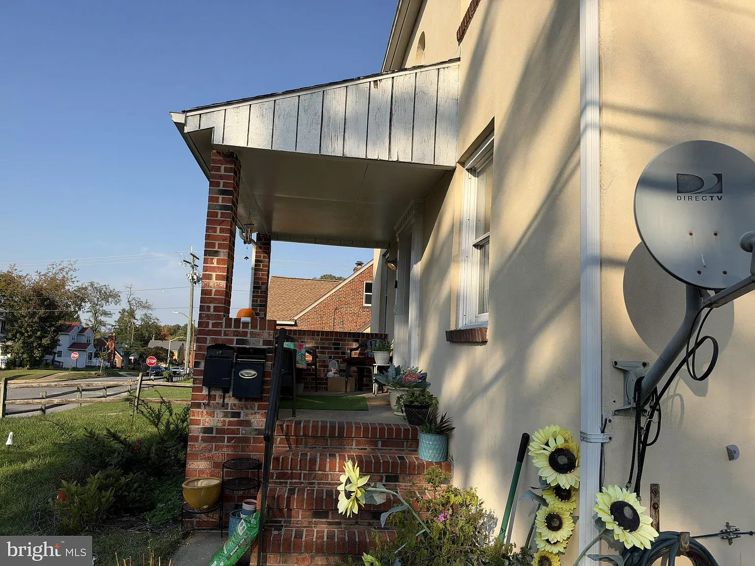 2 bed, 1.0 bath, 900 sqft, $2,000 — Photo 4