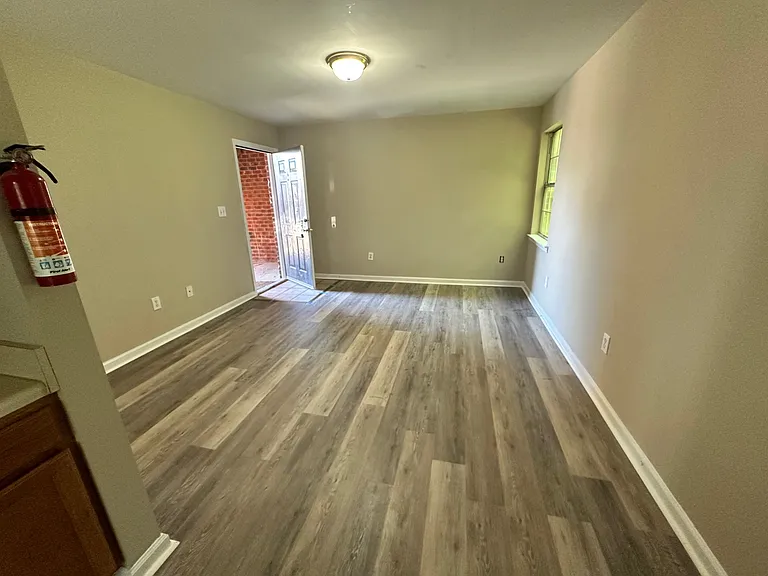 755 West St #G — Photo 7