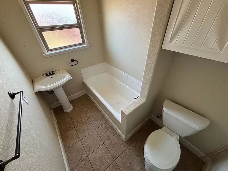 269 Tognazzini Ave — Photo 13