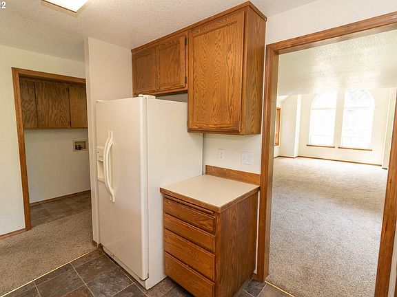 5th image of 4933 Oceana Dr