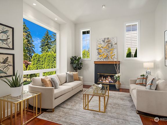 3rd image of 5020 112th Avenue NE