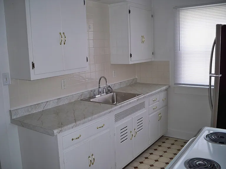 331 W Cedar St #3 — Photo 8