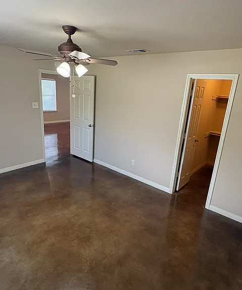 219 Windmill Hl — Photo 10