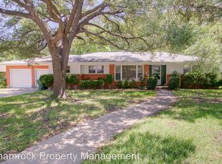 2617 Lake Oaks Rd, Waco, TX 76710