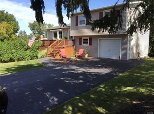 120 Helmi Dr, Syracuse, NY 13219