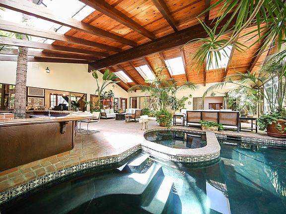 Jacuzzi and Indoor Pool