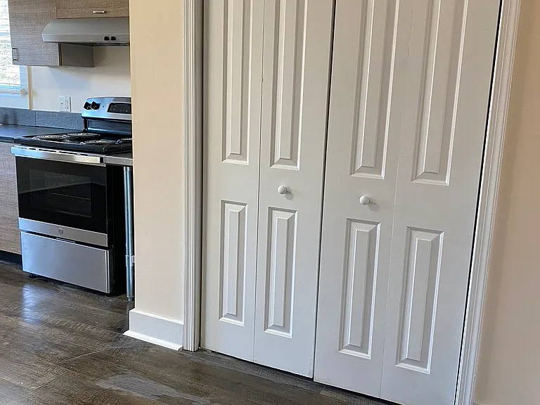 114 E Main St #1 — Photo 7