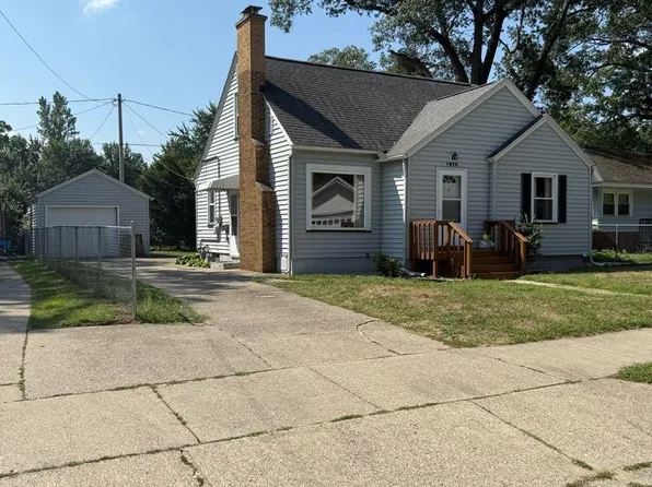 1543 Randolph Ave, Muskegon, MI 49441