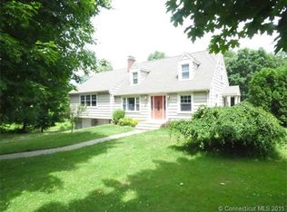 19 Hickory Ln, Watertown, CT 06795