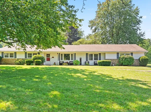 169 Needles Dr SW, Pataskala, OH 43062