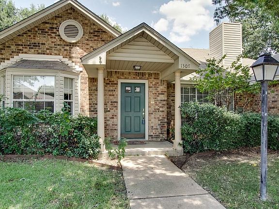4th image of 1307 Falcon Dr