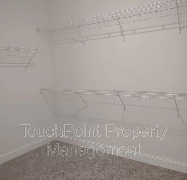 906 Acorn Way — Photo 10