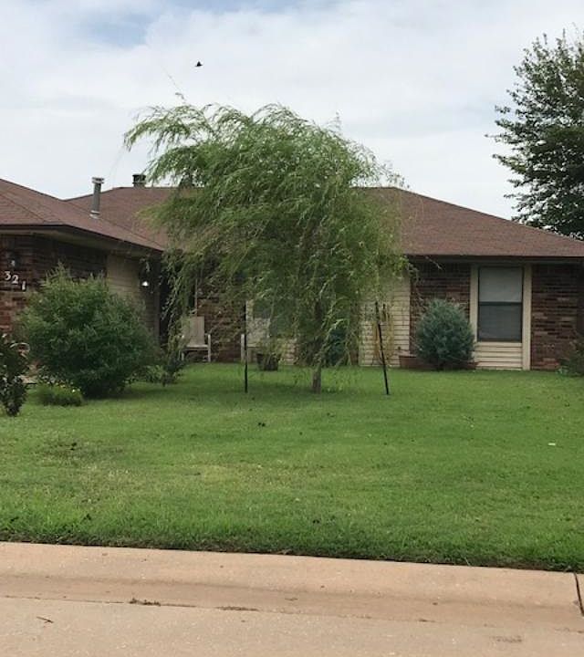 2nd image of 321 Old Trl