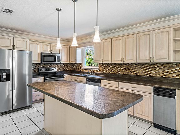 2nd image of 434 Fleshman Dr
