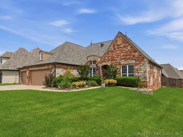 327 E 123rd Ct S, Jenks, OK 74037