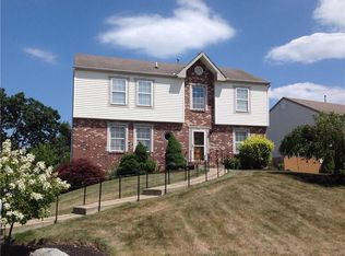 572 Kimble Dr, Glenshaw, PA