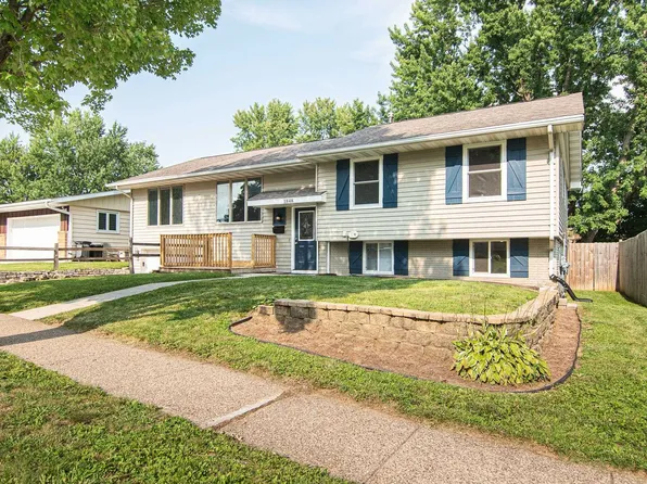1848 Phyllrich Dr, Dubuque, IA 52002