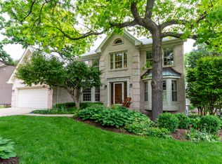 1357 Yorkshire Ln, Carol Stream, IL 60188