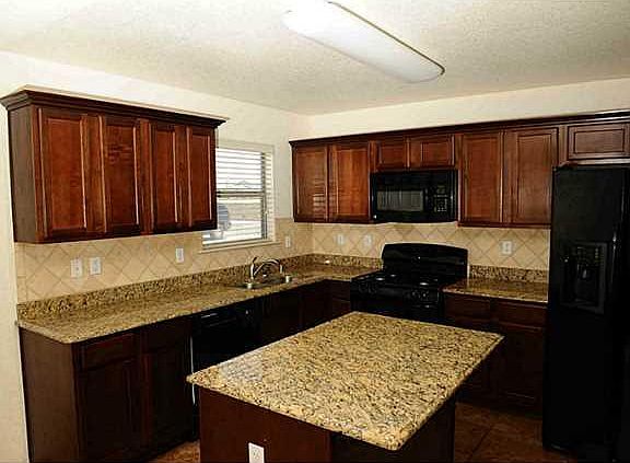 5th image of 1349 Fito Hernandez St