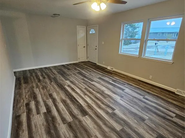 103 Eckardt Ln, Hillsboro, MO 63050