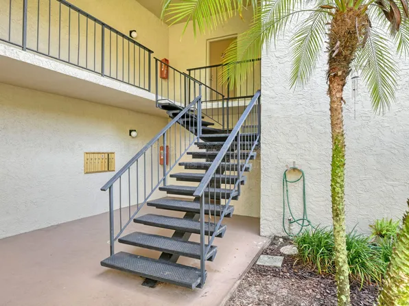 3282 S Semoran Blvd APT 22, Orlando, FL 32822