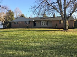 1898 Devonshire Dr NW, Canton, OH 44708