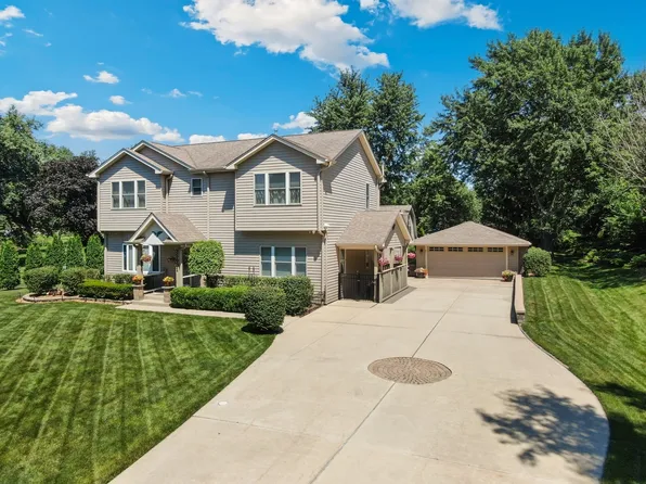 3S631 West Ave, Warrenville, IL 60555