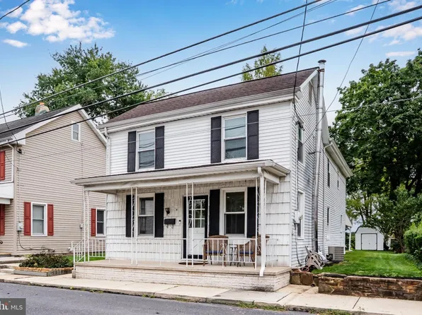 14 E Green St, Shiremanstown, PA 17011