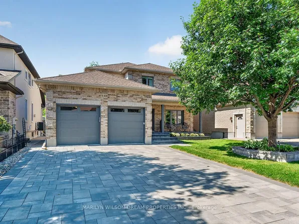 446 Rahul Cres, Ottawa, ON K2C 4H7