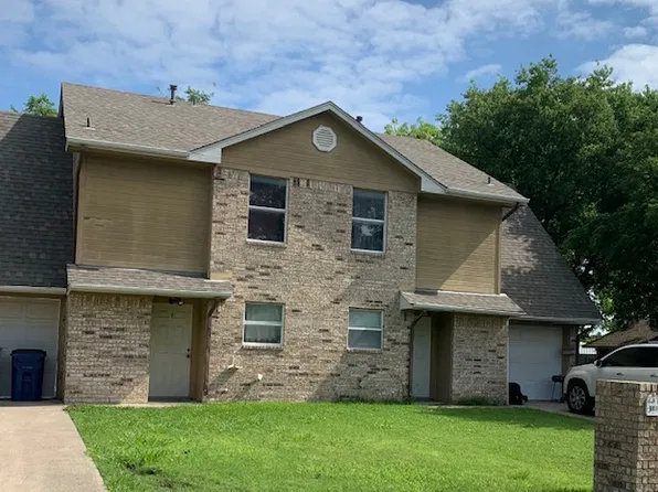 605 Plum St, Sanger, TX 76266
