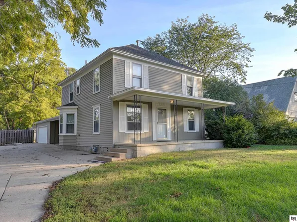 1236 Jackson St, Blair, NE 68008