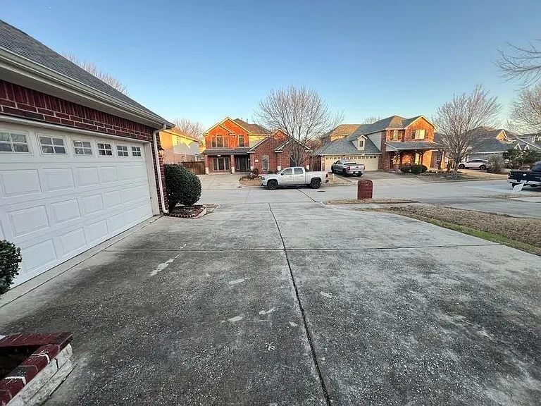3904 Brush Creek Trl — Photo 28