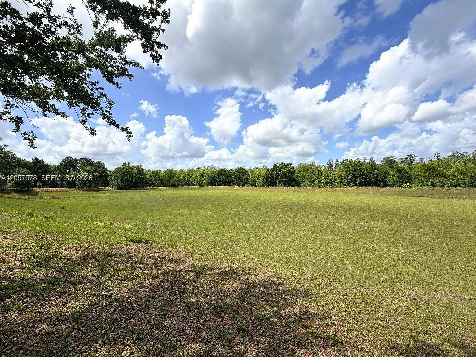 Legacy Park Ph 02 — Photo 2