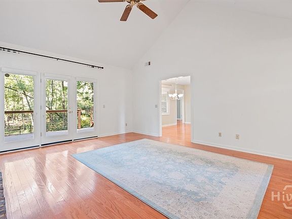 5th image of 300 Montauk Drive