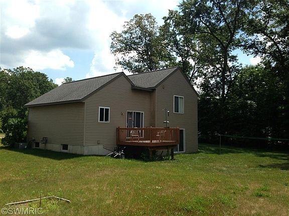 5th image of 4843 Whitefish Woods Dr