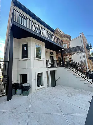 Rented by Voro New York | media 15