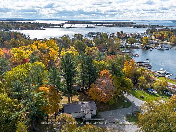 2nd image of 332 Baxter Loop Rd