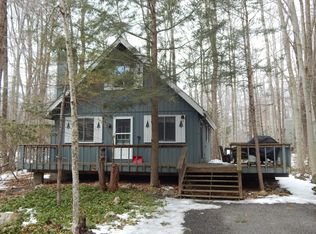 5621 Woodland Ave, Pocono Pines, PA 18350