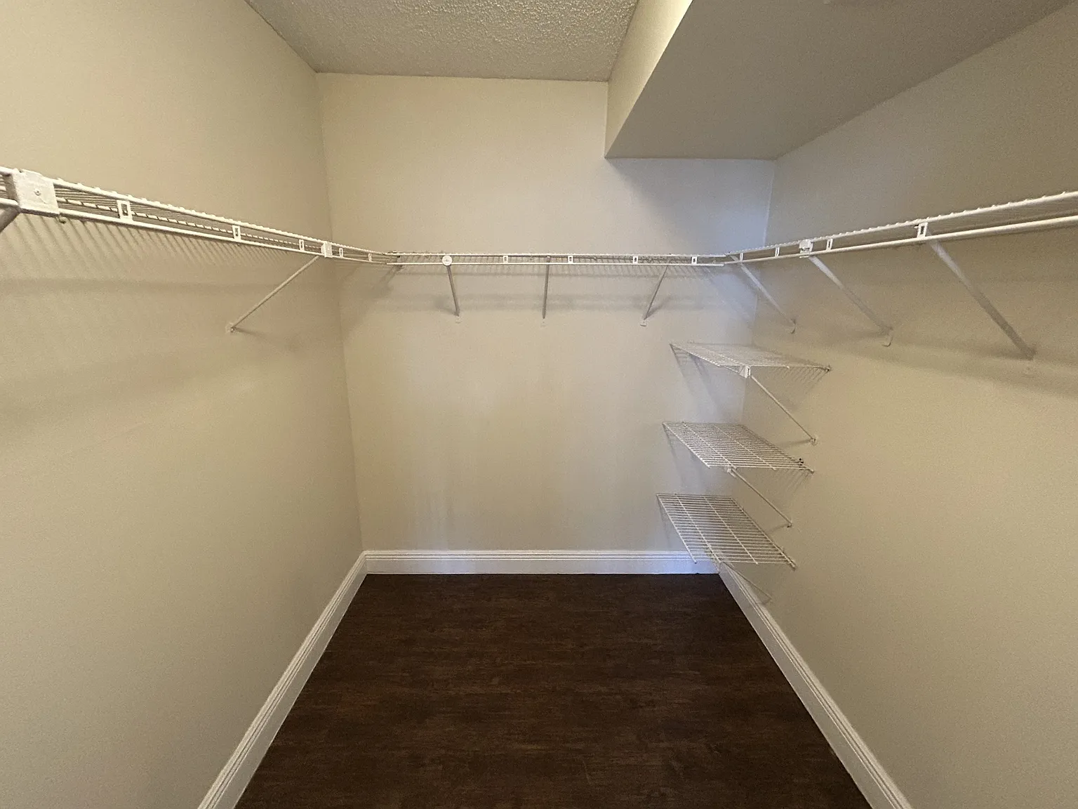 Elington - 700 Nw 214th #116 ( Victor Orsi & S... - 233 — Photo 2