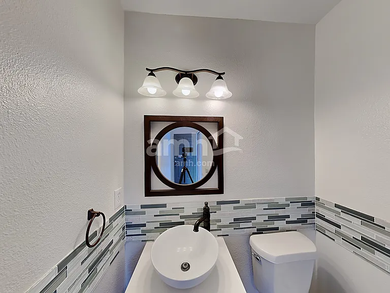 10031 Dillon Cir — Photo 7